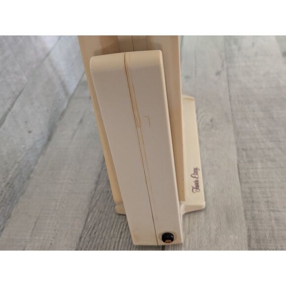 Vintage Touch Easy Beige Swivel Vanity Mirror With Stand - Picture 6 of 6